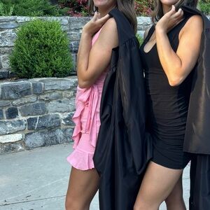 Hello molly dress. Size small or 2 (it fits me and I wear a 2)